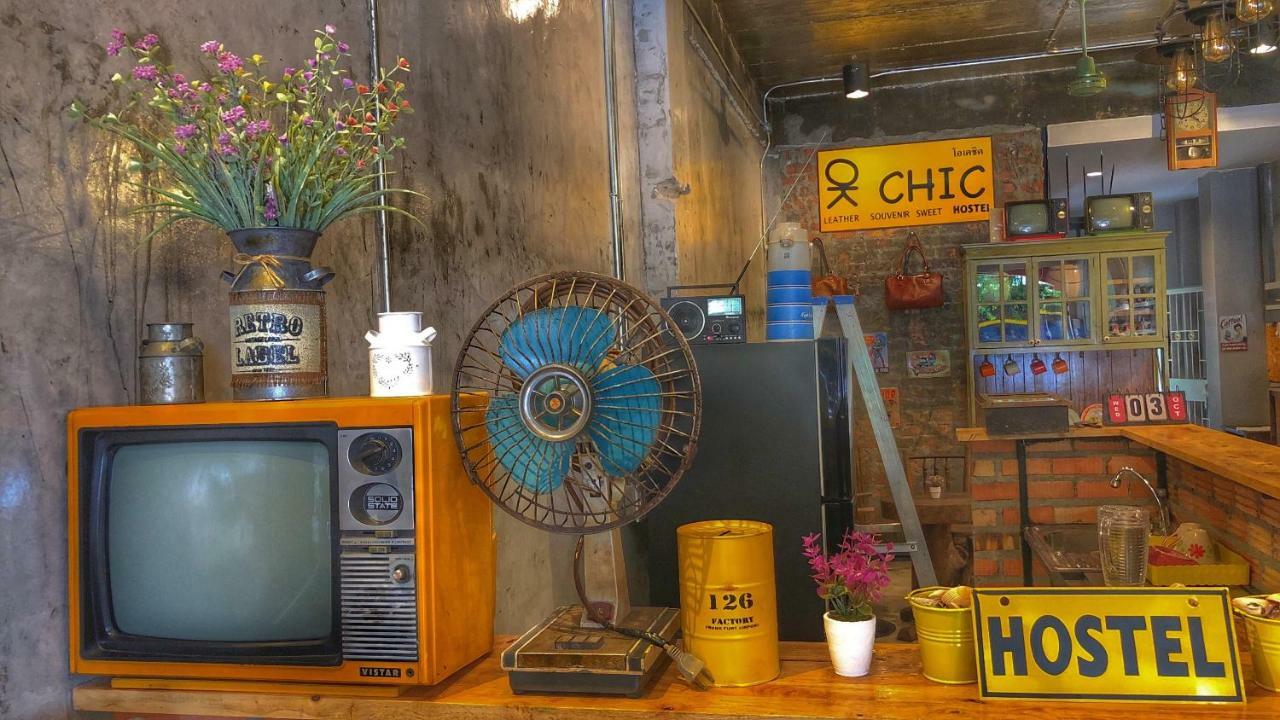 Ok Chic Phuket Hostel Exteriör bild