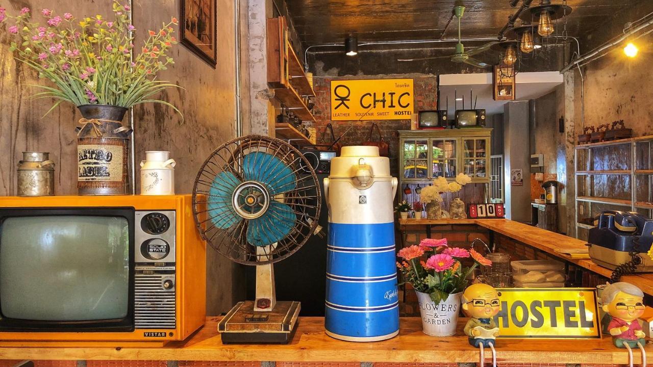 Ok Chic Phuket Hostel Exteriör bild